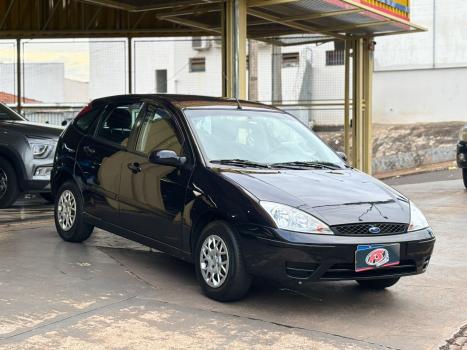 FORD Focus Hatch 1.6 4P, Foto 3