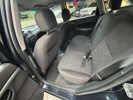 FORD Focus Hatch 1.6 4P, Foto 9