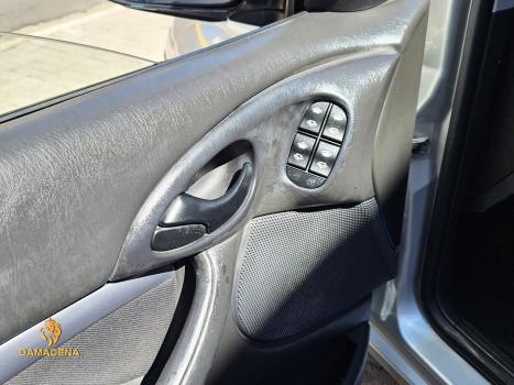 FORD Focus Hatch 1.6 4P GLX FLEX, Foto 5