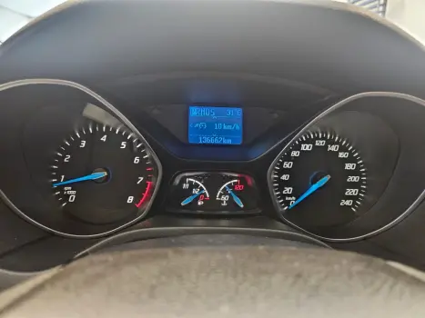 FORD Focus Hatch 1.6 4P, Foto 6
