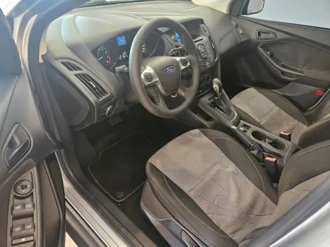 FORD Focus Hatch 1.6 4P, Foto 7