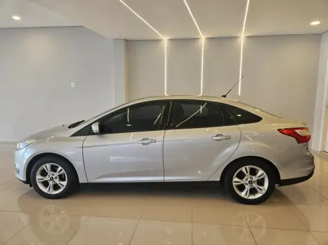 FORD Focus Hatch 1.6 4P, Foto 11