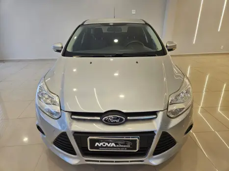 FORD Focus Hatch 1.6 4P, Foto 18
