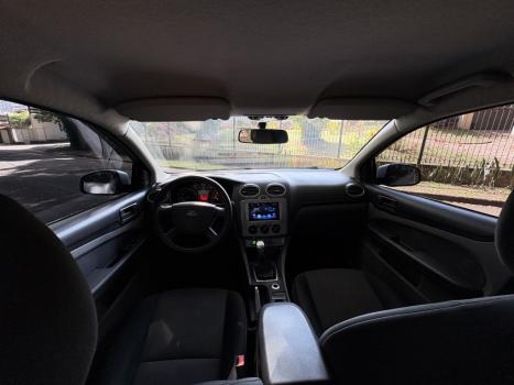 FORD Focus Hatch 2.0 16V 4P GLX, Foto 8