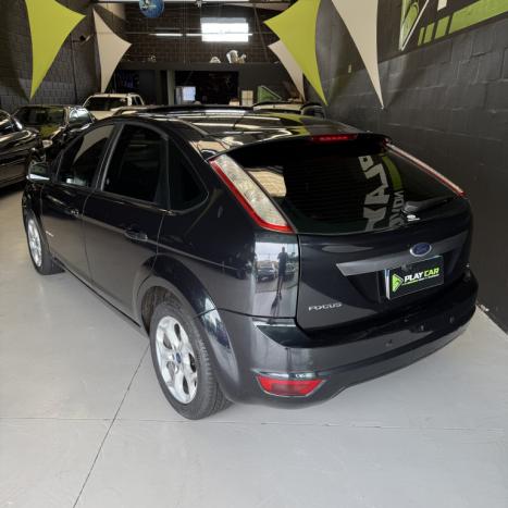 FORD Focus Hatch 2.0 16V 4P FLEX TITANIUM AUTOM�TICO, Foto 7