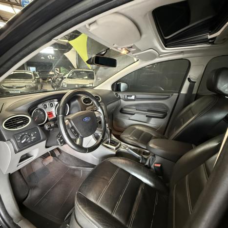 FORD Focus Hatch 2.0 16V 4P FLEX TITANIUM AUTOM�TICO, Foto 8