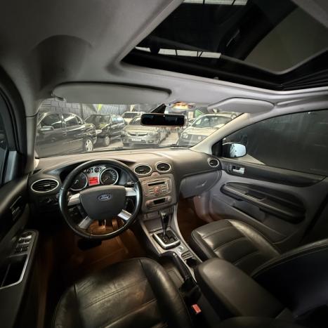 FORD Focus Hatch 2.0 16V 4P FLEX TITANIUM AUTOM�TICO, Foto 9