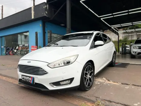FORD Focus Hatch 2.0 16V 4P FLEX TITANIUM AUTOM�TICO, Foto 2