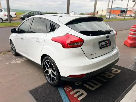 FORD Focus Hatch 2.0 16V 4P FLEX TITANIUM AUTOM�TICO, Foto 10