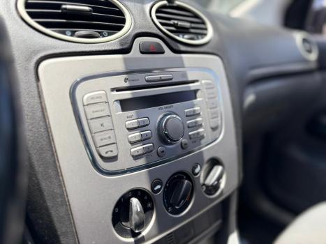 FORD Focus Hatch 2.0 16V 4P GLX FLEX AUTOM�TICO, Foto 9