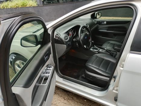 FORD Focus Hatch 2.0 16V 4P FLEX TITANIUM AUTOM�TICO, Foto 6