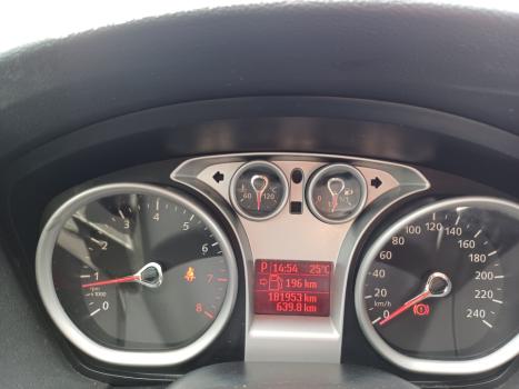 FORD Focus Hatch 2.0 16V 4P FLEX AUTOM�TICO, Foto 9