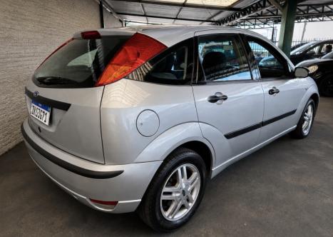 FORD Focus Hatch 2.0 16V 4P FLEX AUTOM�TICO, Foto 3