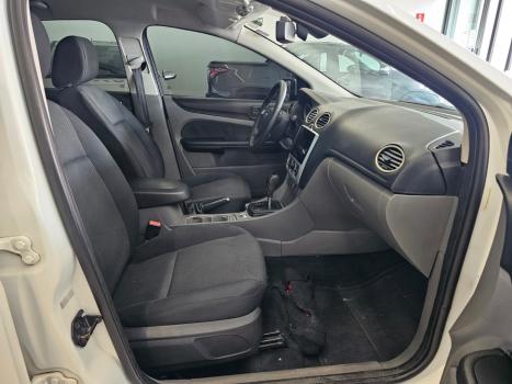 FORD Focus Hatch 2.0 16V 4P FLEX AUTOMÁTICO, Foto 11
