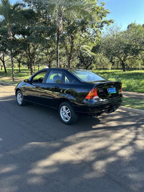 FORD Focus Sedan 1.6 4P, Foto 7