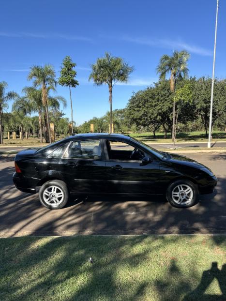 FORD Focus Sedan 1.6 4P, Foto 8