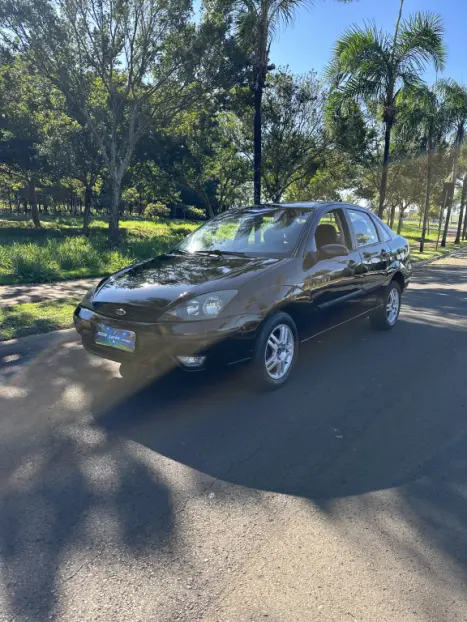 FORD Focus Sedan 1.6 4P, Foto 9