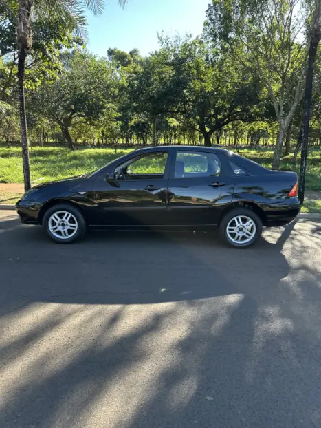 FORD Focus Sedan 1.6 4P, Foto 10