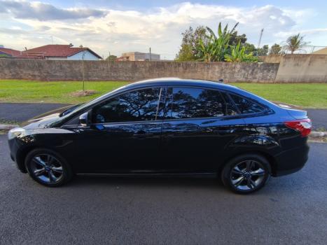 FORD Focus Sedan 2.0 16V 4P FLEX SE POWERSHIFT AUTOM�TICO, Foto 2