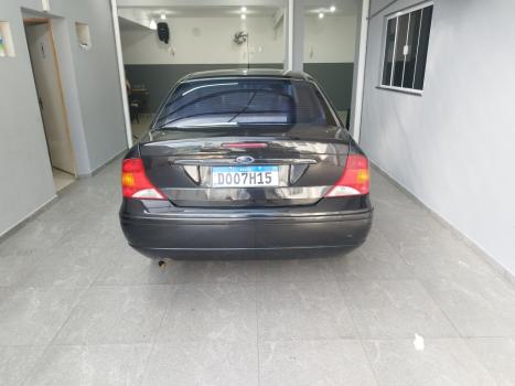 FORD Focus Sedan 2.0 16V 4P, Foto 2