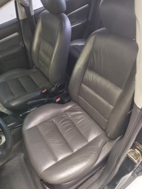 FORD Focus Sedan 2.0 16V 4P, Foto 7