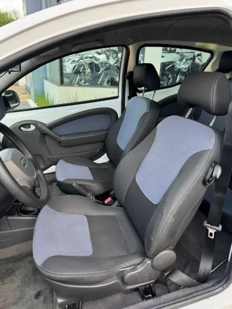 FORD Ka Hatch 1.0 12V 4P S FLEX, Foto 7 FORD Ka Hatch 1.0 12V 4P S FLEX, Foto 7