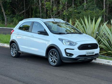 FORD Ka Hatch 1.5 12V 4P FLEX TI-VCT FREESTYLE AUTOM�TICO, Foto 2