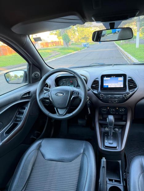 FORD Ka Hatch 1.5 12V 4P FLEX TI-VCT FREESTYLE AUTOM�TICO, Foto 12