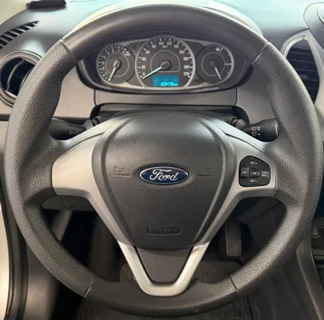 FORD Ka Hatch 1.5 12V 4P FLEX TI-VCT SE PLUS AUTOM�TICO, Foto 15