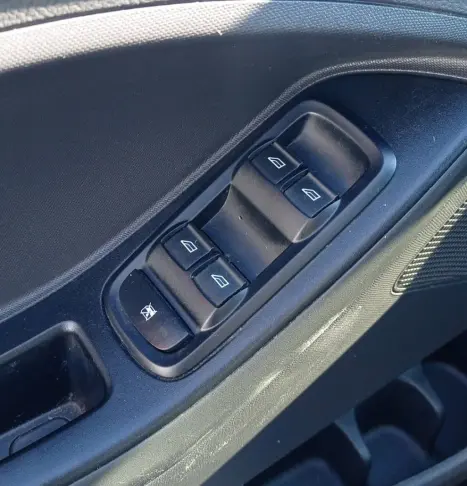 FORD Ka + Sedan 1.5 12V 4P FLEX TI-VCT SE PLUS AUTOMTICO, Foto 10