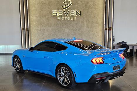 FORD Mustang 5.0 V8 32V COUP� GT PERFORMANCE AUTOM�TICO, Foto 3