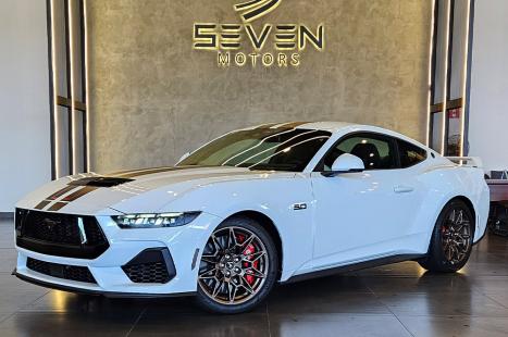 FORD Mustang 5.0 V8 32V GT COUP�, Foto 1