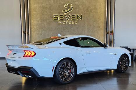 FORD Mustang 5.0 V8 32V GT COUP�, Foto 5