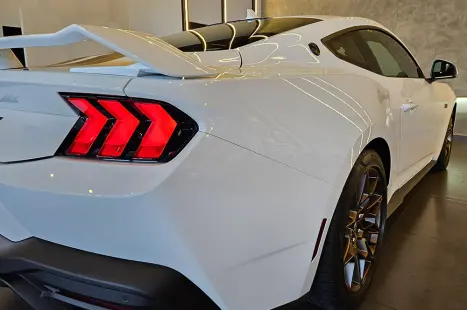 FORD Mustang 5.0 V8 32V GT COUP�, Foto 9