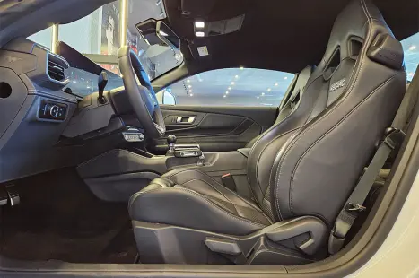 FORD Mustang 5.0 V8 32V GT COUP�, Foto 16