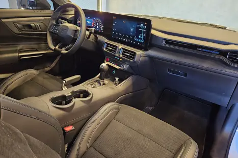 FORD Mustang 5.0 V8 32V GT COUP�, Foto 14