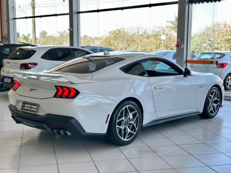 FORD Mustang 5.0 V8 PERFORMANCE SELECTSHIFT AUTOM�TICO, Foto 6