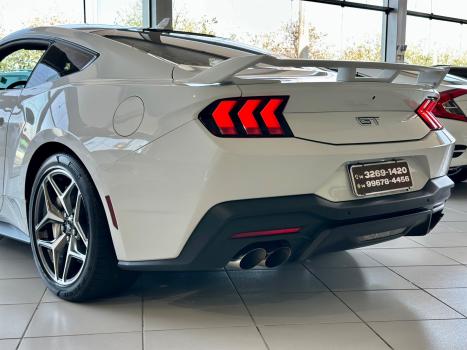 FORD Mustang 5.0 V8 PERFORMANCE SELECTSHIFT AUTOM�TICO, Foto 8
