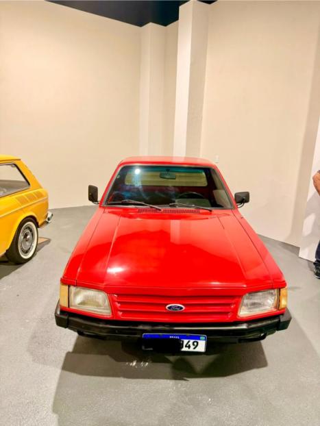 FORD Pampa 1.8 GL, Foto 1