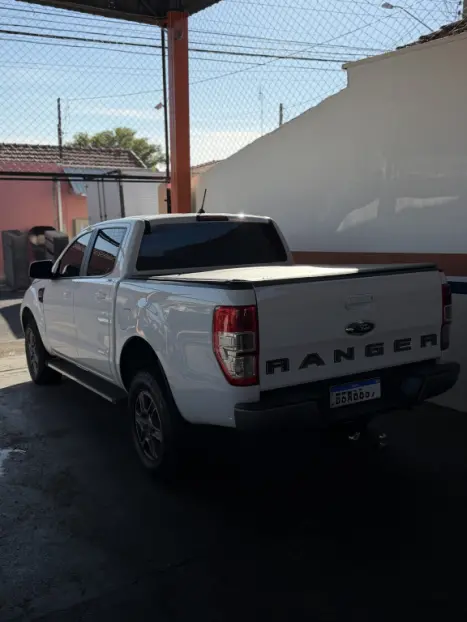 FORD Ranger 2.2 16V XLS DIESEL CABINE DUPLA AUTOM�TICO, Foto 11