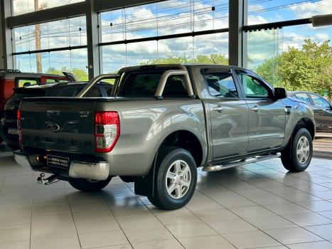 FORD Ranger 2.5 16V FLEX XLT CABINE DUPLA, Foto 6