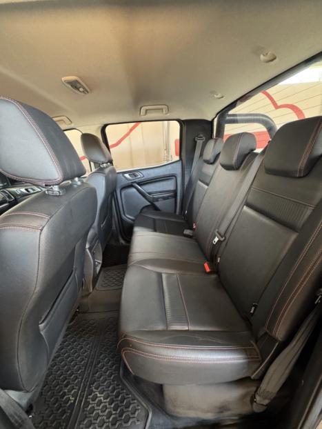 FORD Ranger 3.2 20V FX4 4X4 CABINE DUPLA TURBO DIESEL AUTOMTICO, Foto 2