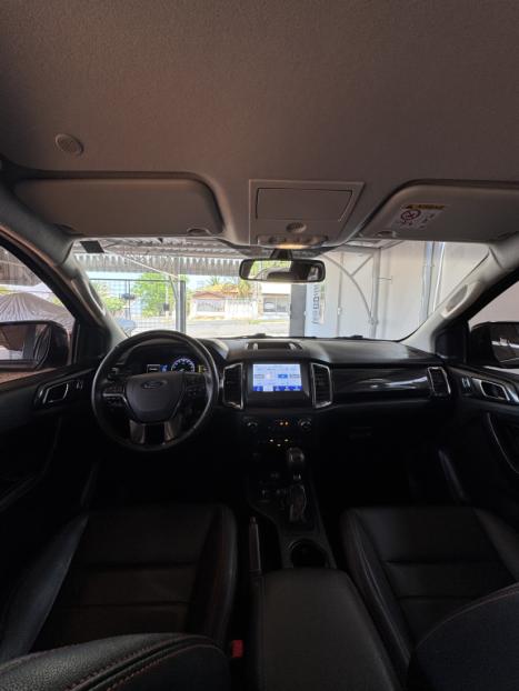 FORD Ranger 3.2 20V FX4 4X4 CABINE DUPLA TURBO DIESEL AUTOMTICO, Foto 5
