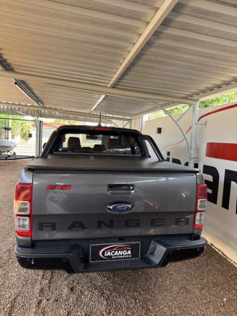FORD Ranger 3.2 20V FX4 4X4 CABINE DUPLA TURBO DIESEL AUTOMTICO, Foto 7