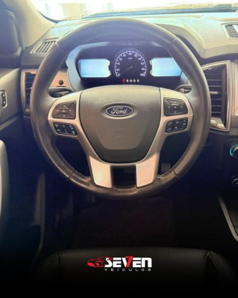FORD Ranger 3.2 20V CABINE DUPLA 4X4 LIMITED TURBO DIESEL AUTOM�TICO, Foto 9