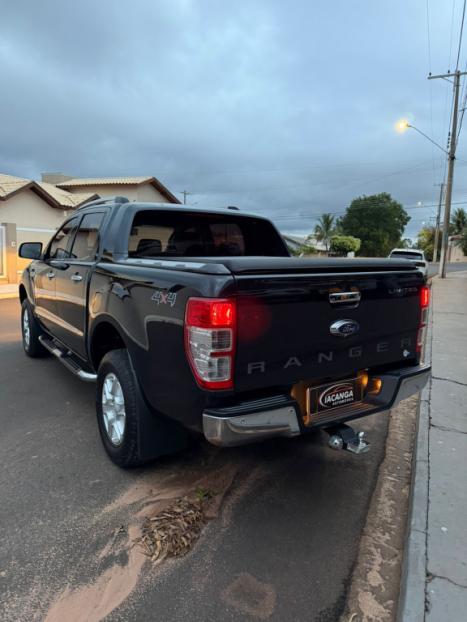FORD Ranger 3.2 20V CABINE DUPLA 4X4 LIMITED TURBO DIESEL AUTOM�TICO, Foto 3