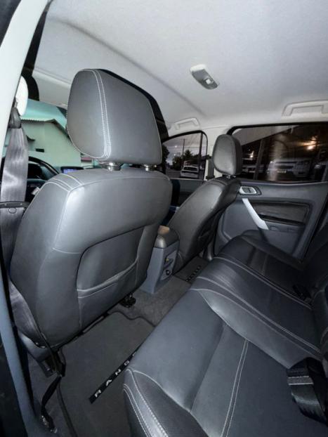 FORD Ranger 3.2 20V CABINE DUPLA 4X4 LIMITED TURBO DIESEL AUTOM�TICO, Foto 10