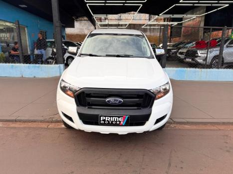 FORD Ranger 3.2 20V CABINE DUPLA 4X4 LIMITED PLUS TURBO DIESEL AUTOM�TICO, Foto 3