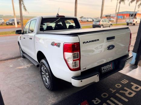 FORD Ranger 3.2 20V CABINE DUPLA 4X4 LIMITED PLUS TURBO DIESEL AUTOM�TICO, Foto 8