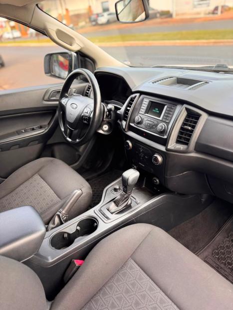 FORD Ranger 3.2 20V CABINE DUPLA 4X4 LIMITED PLUS TURBO DIESEL AUTOM�TICO, Foto 11